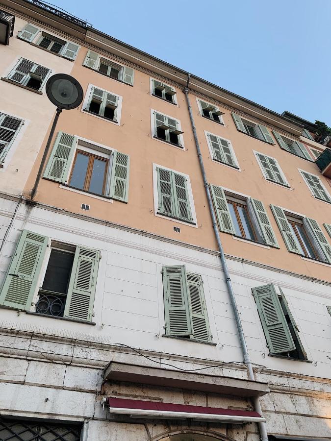Apartamento Superbe 3 Pieces Situe Dans Le Vieux-nice Nice