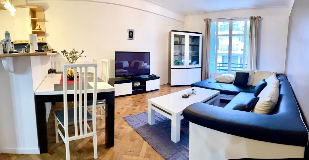Superbe A 600 Metre De La Mer Apartment *