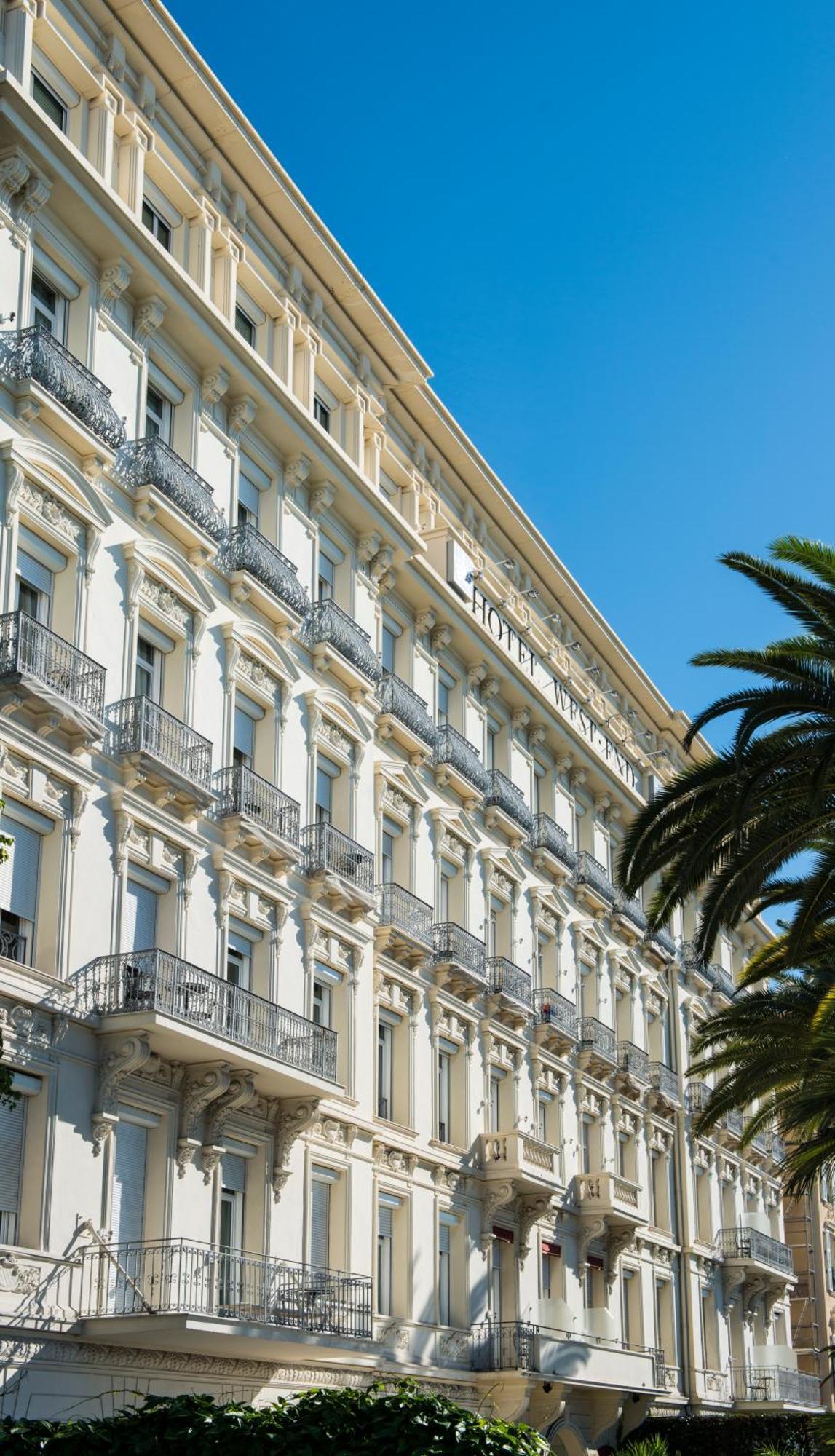 West End Promenade 4*