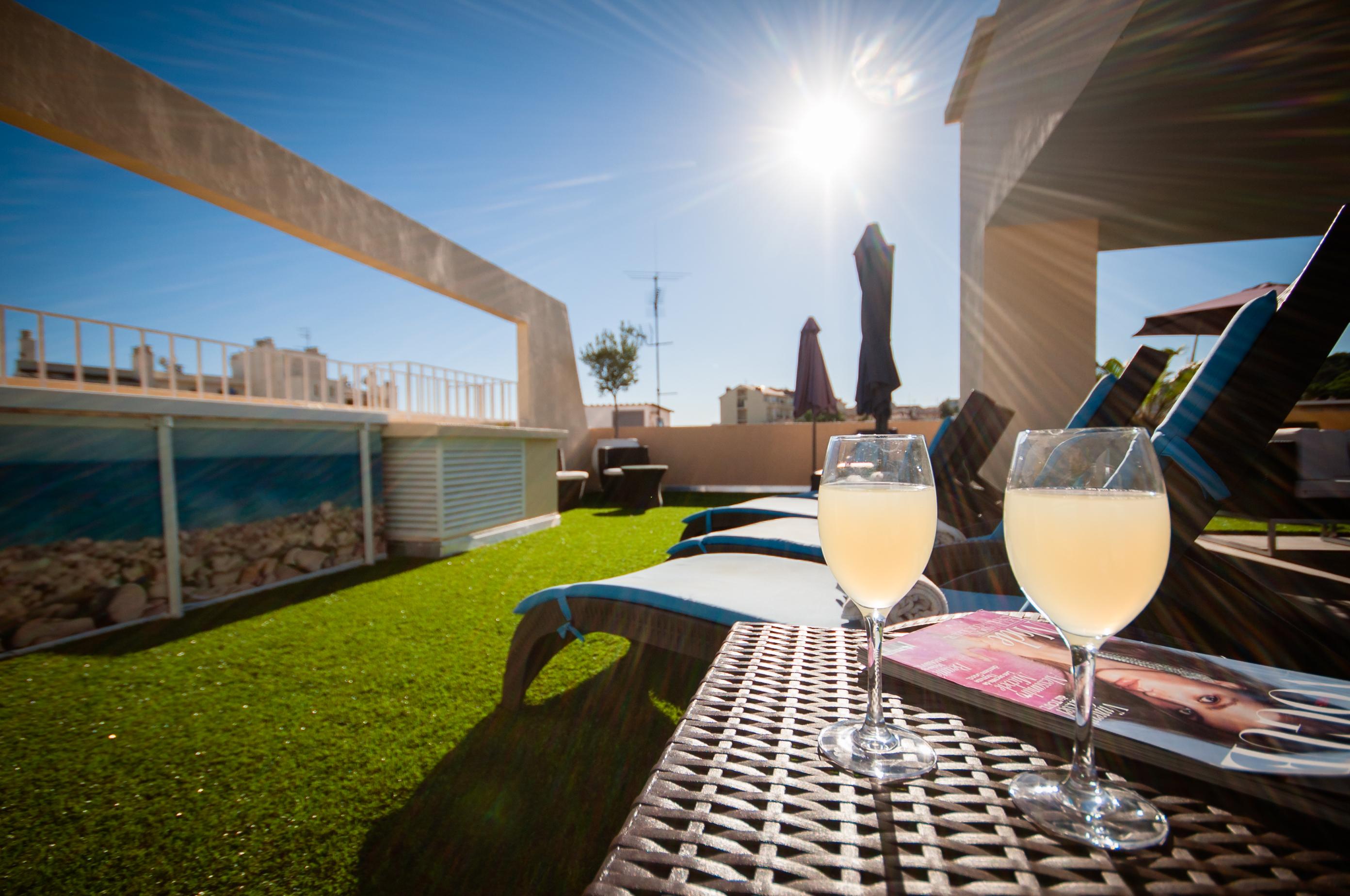 Residhome Promenade Aparthotel Nice