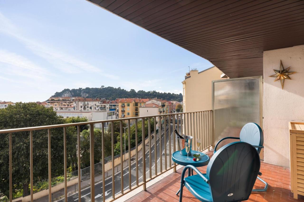 Blue Light Terrace - Port Nice