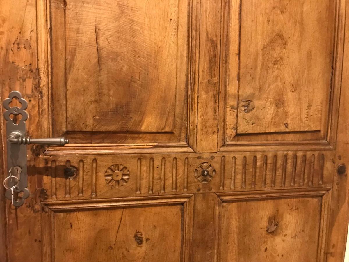 Spacious And Bright Flat Close To The : Heart Of Old Nice