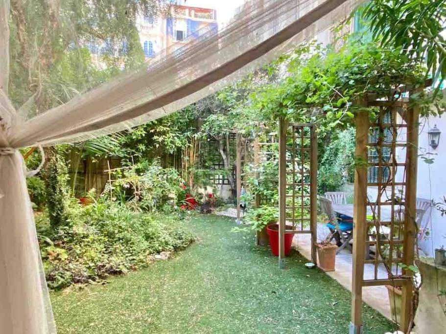 Apartment Homelivia, Luxueux Avec Jardin Prive