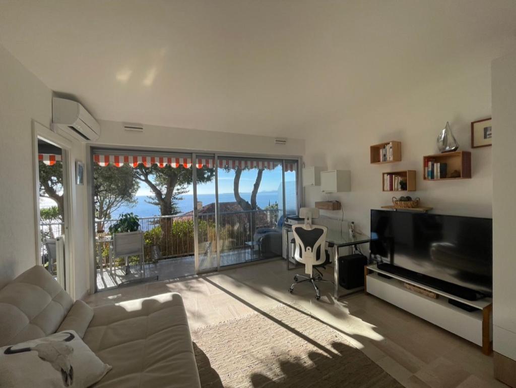 Apartment Stunning View And Pool Big Location *