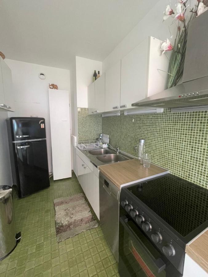 Stunning View And Pool Big Location Apartment *
