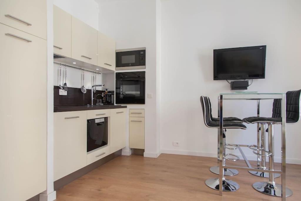 #28 1 Bdr Flat Ac Balcony Hper 10mins To & Old Town