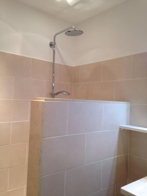 #28 1 Bdr Flat Ac Balcony Hper 10mins To & Old Town