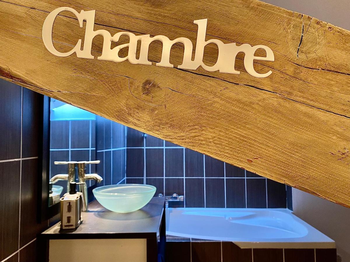 Lovely & Cozy Duplex Heart Of With Bathtub! * Nice