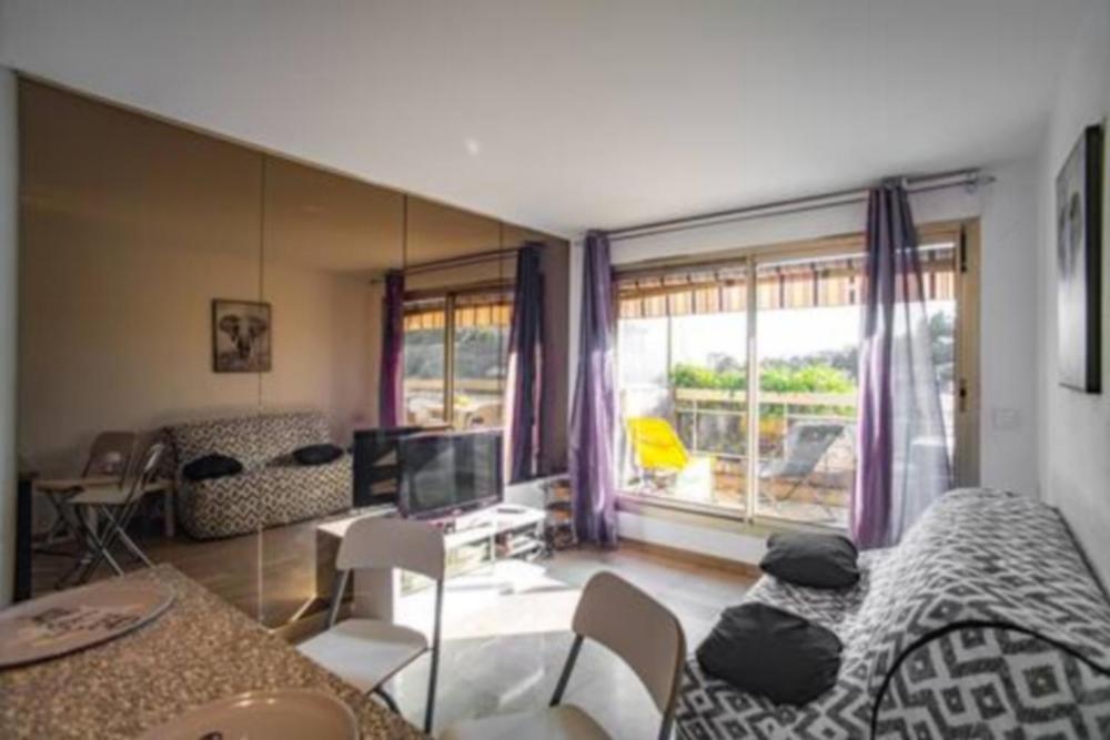 Appartement Studio Dans Belle Parking Et Piscine