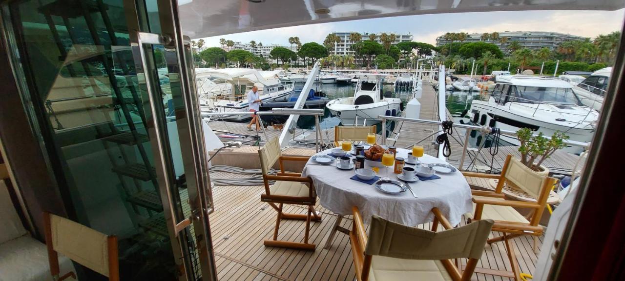 Yacht Charter Cannes Antibes