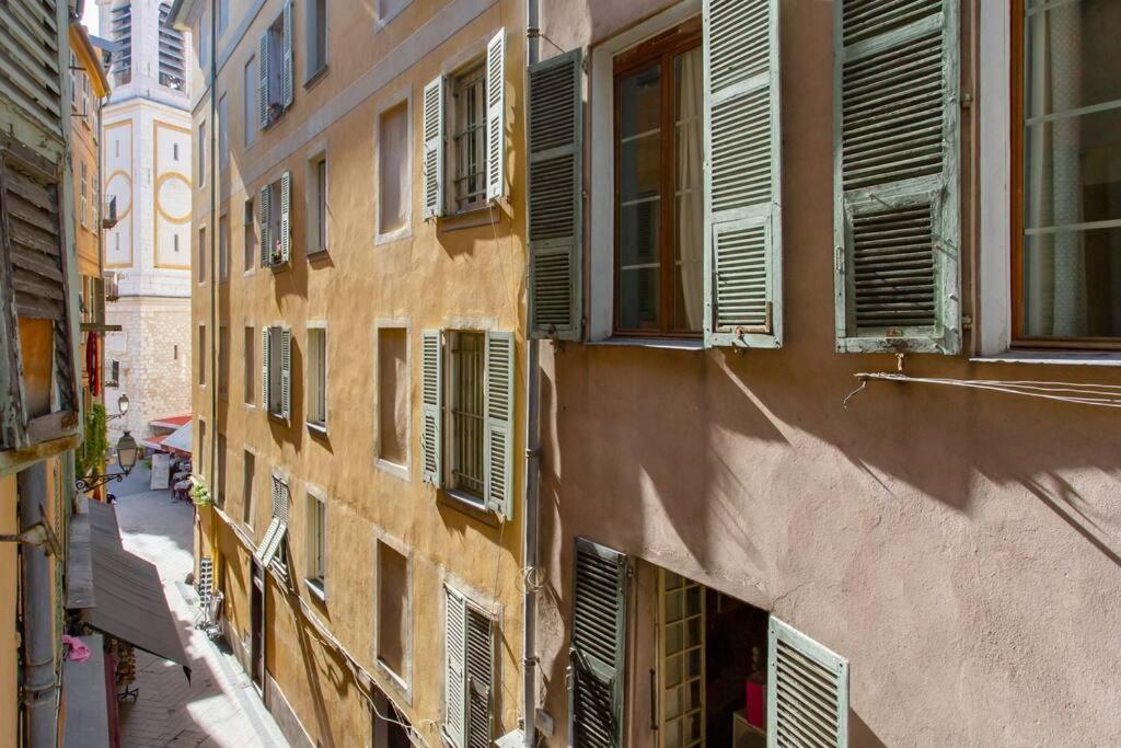 L10 2 Bedrooms Old Wifi 3mins Sea * Nice