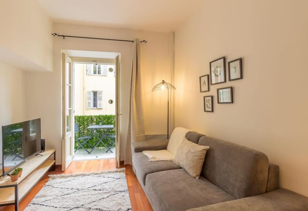 L13 Flat 5mins Walk To Ac/balcon/wifi Appartement Nice