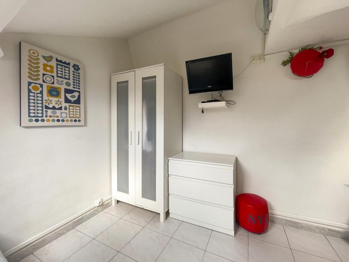 Dalpozzo- Wifi, Hyper Centre Apartment