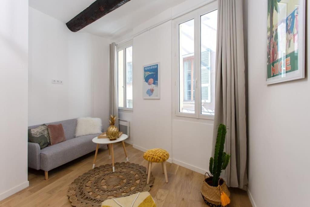 L10 2 Bedrooms Old Wifi 3mins Sea Apartment *