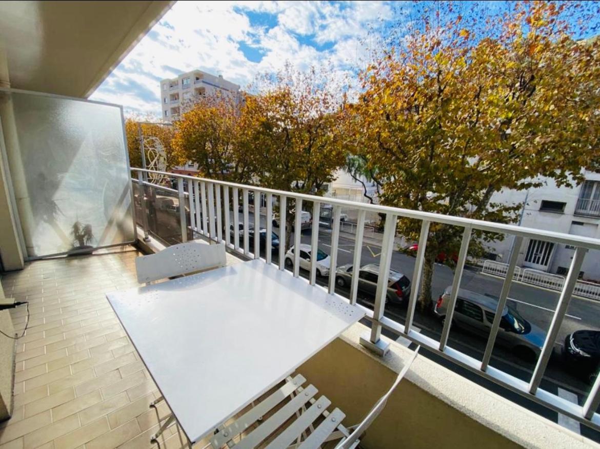 Joli Studio Avec Terrasse * Nice