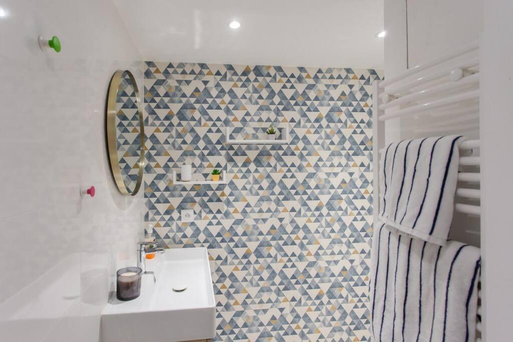 Apartment L10 2 Bedrooms Old Wifi 3mins Sea