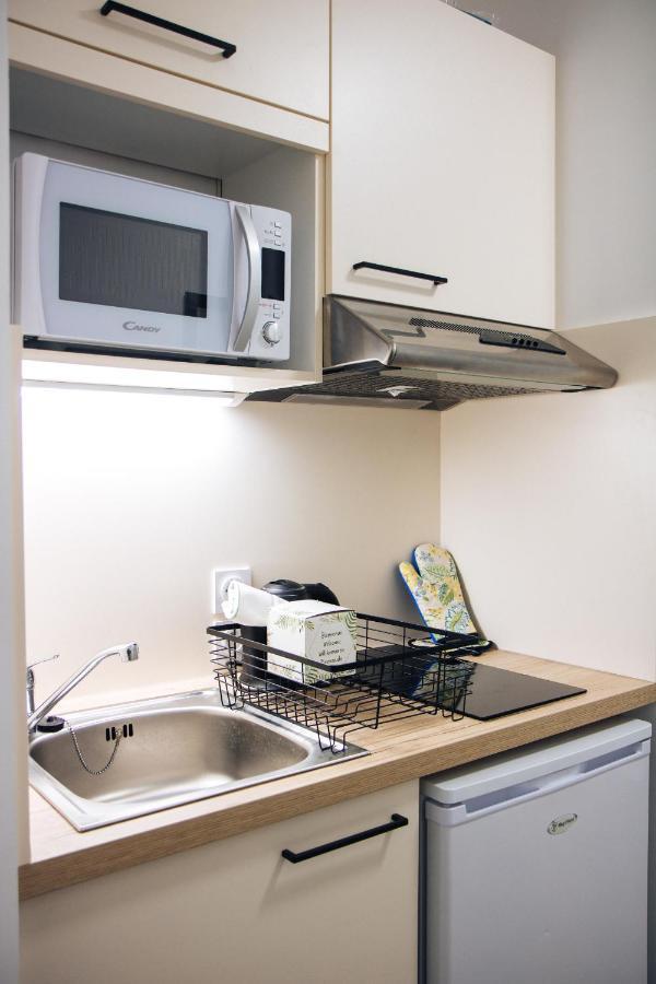 Twenty Business Flats Angely Aparthotel *