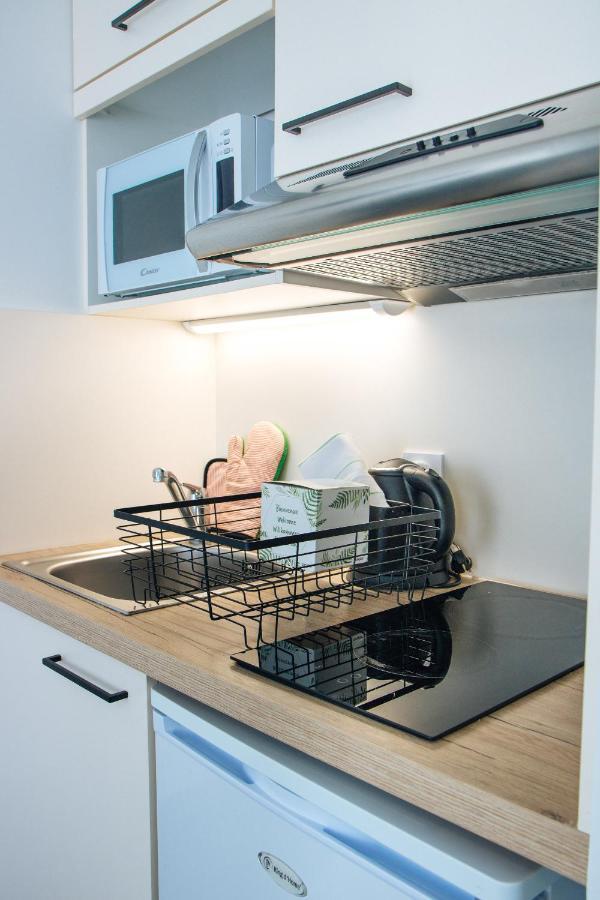 Twenty Business Flats Angely Aparthotel *