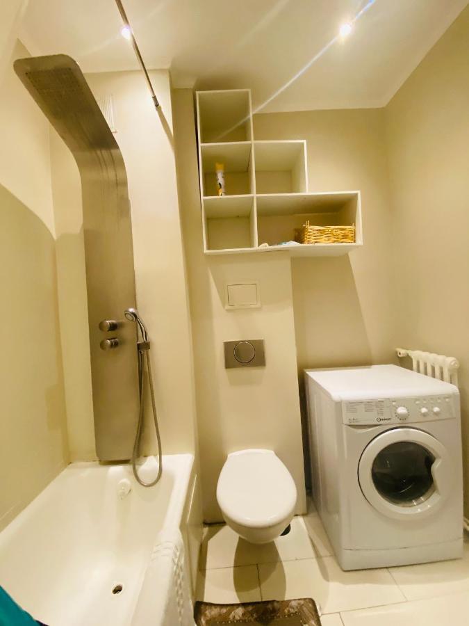 Magnifique 60m2 ,3 Pieces , Equipee,tres Lumineux, 2 Minutes A Pied De La Plage Apartment Nice