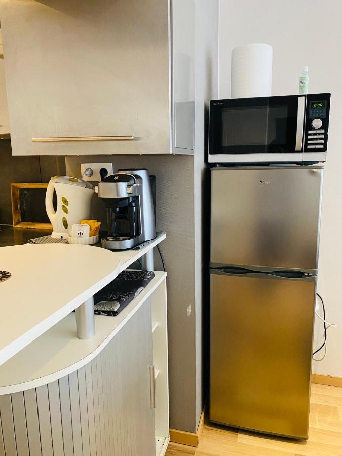 Apartment Magnifique 60m2 ,3 Pieces , Equipee,tres Lumineux, 2 Minutes A Pied De La Plage Nice