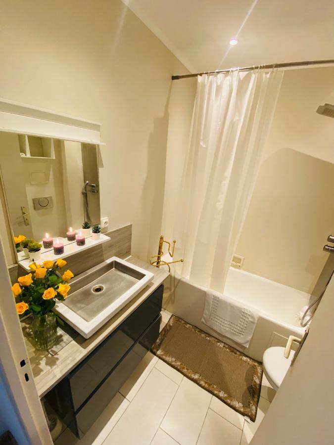 Magnifique 60m2 ,3 Pieces , Equipee,tres Lumineux, 2 Minutes A Pied De La Plage Apartment Nice