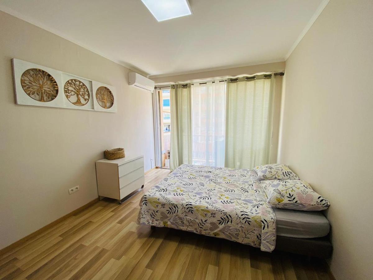 Magnifique 60m2 ,3 Pieces , Equipee,tres Lumineux, 2 Minutes A Pied De La Plage Apartment Nice