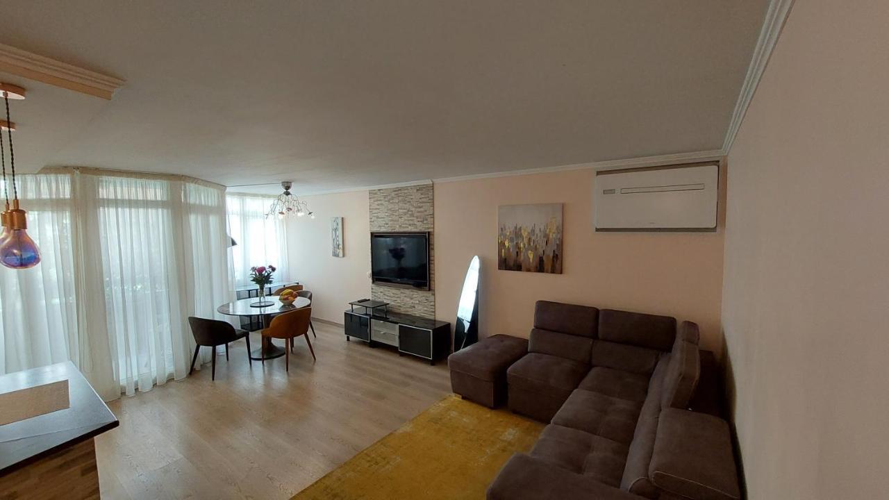 Apartment Apartment-avenue Des Fleurs - 06000