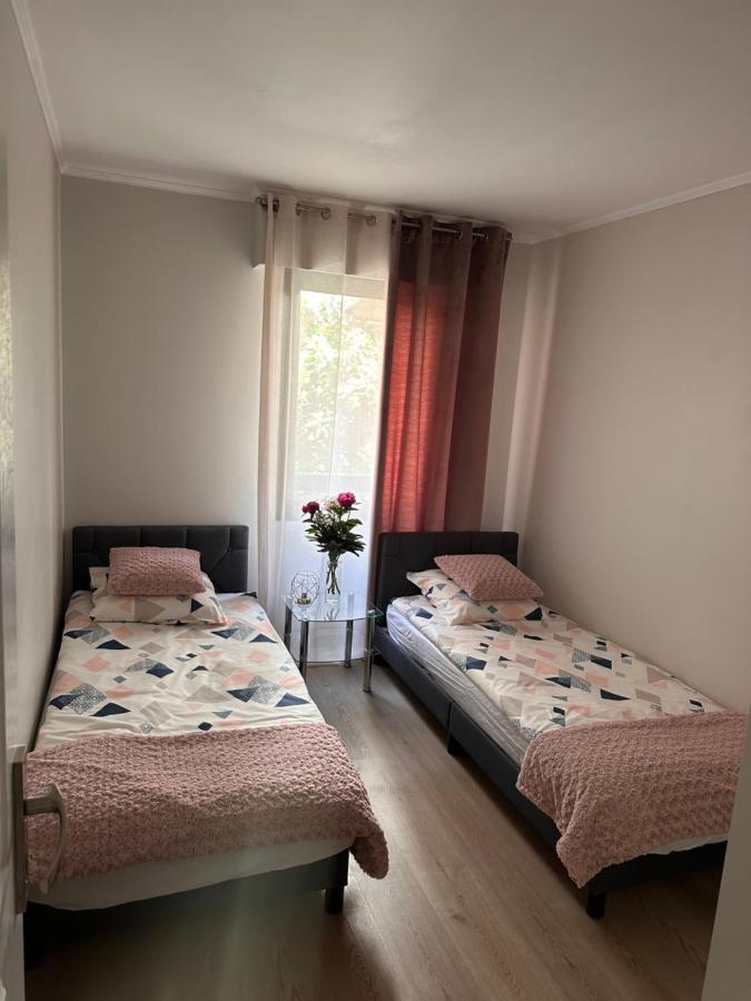 Apartment-avenue Des Fleurs - 06000