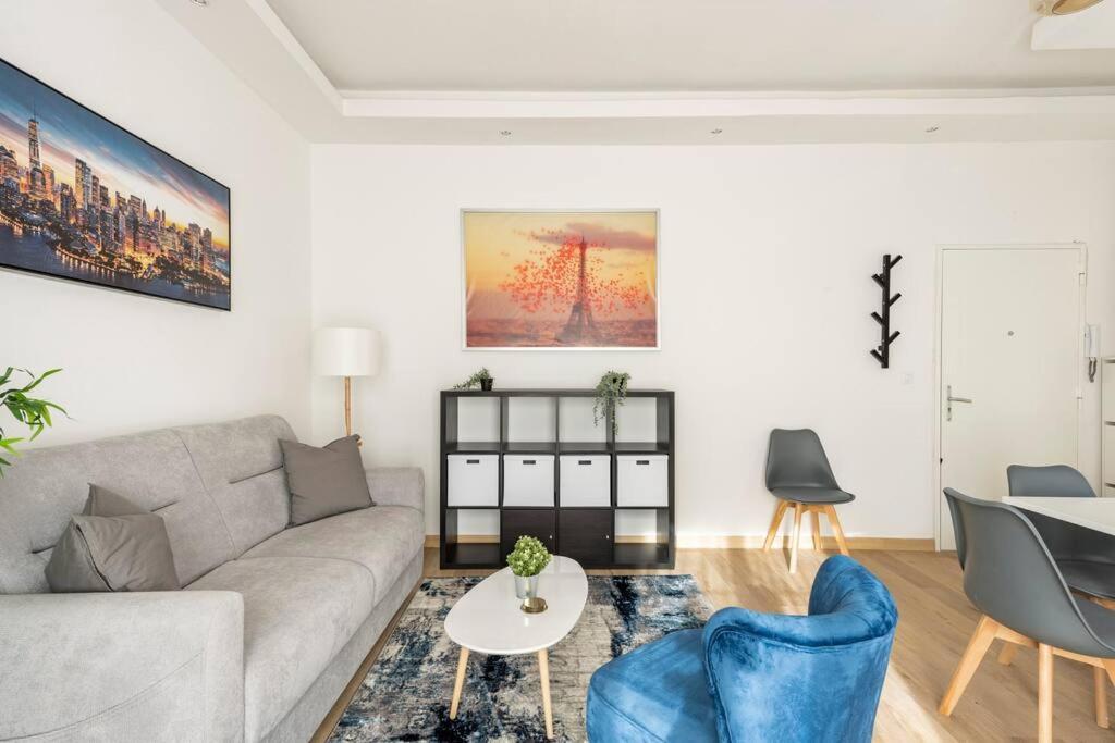 Apartment Renovated Near The
