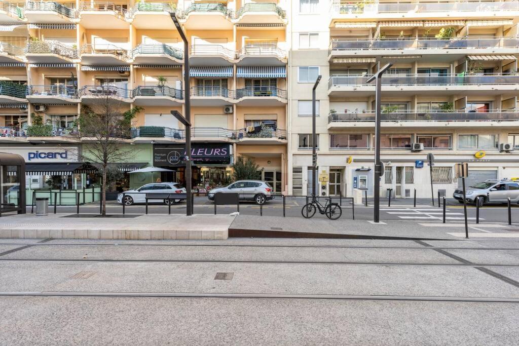 Apartment Renovated Near The *