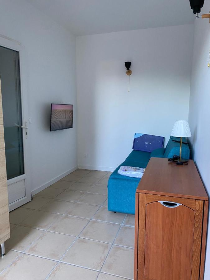 Studio Au Calme, Proche Mer Apartamento *
