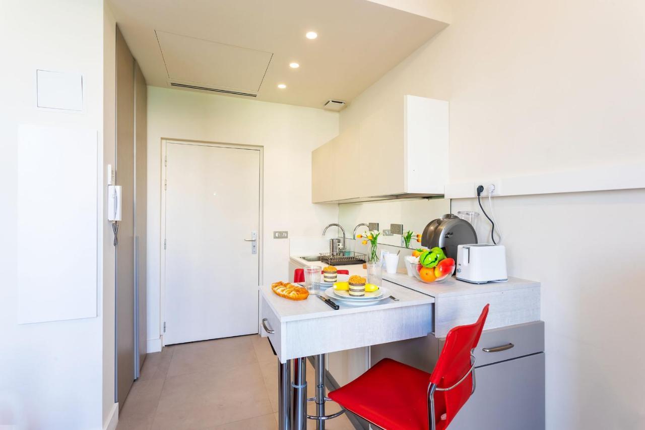 Victoire 22 Ap4361 By Riviera Homes Apartment