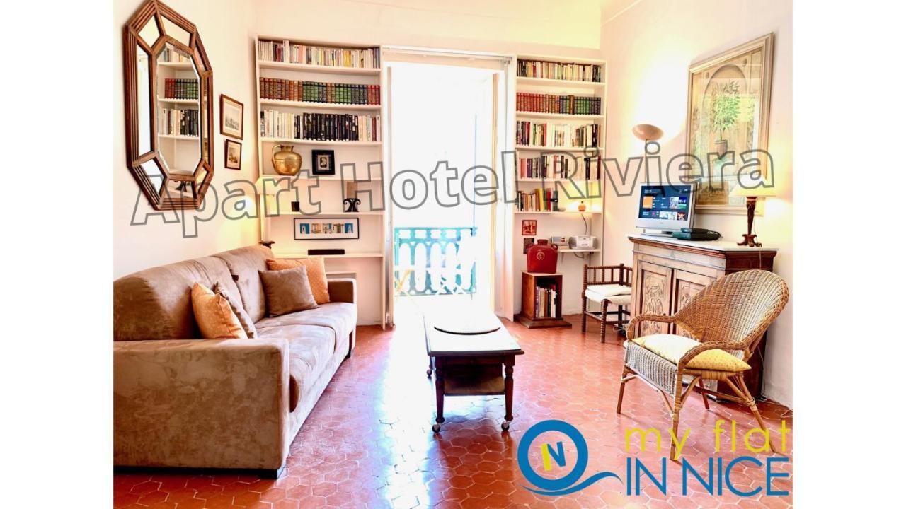 Riviera: Old Town Charm With Sea View Balcony Apartment Nice