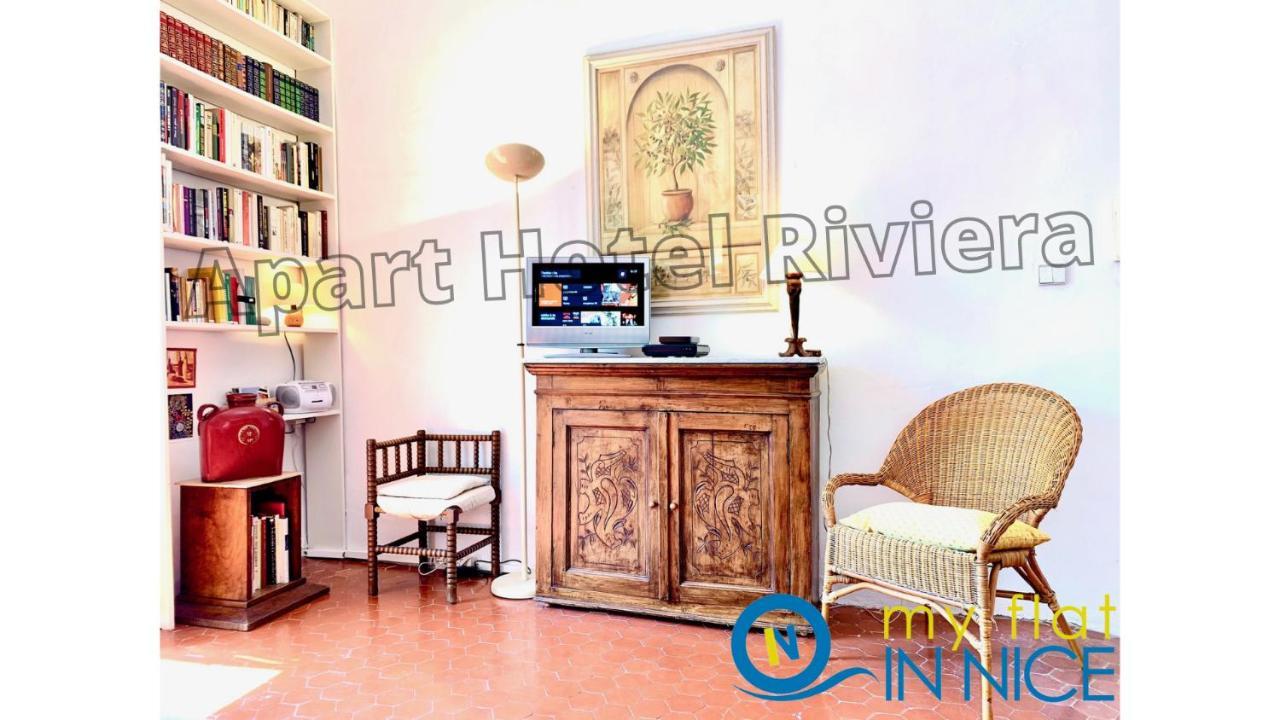 Riviera: Old Town Charm With Sea View Balcony