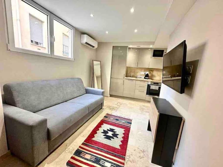 Cosy: 2 Min Train, 10 Min Plage, Clim Apartment *