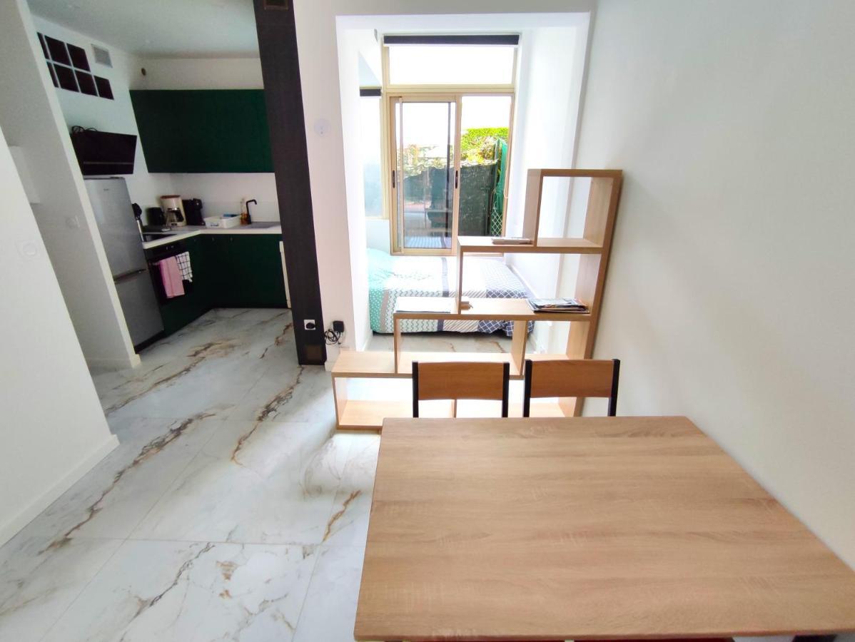 Apartment Garden Level Nearby Nice