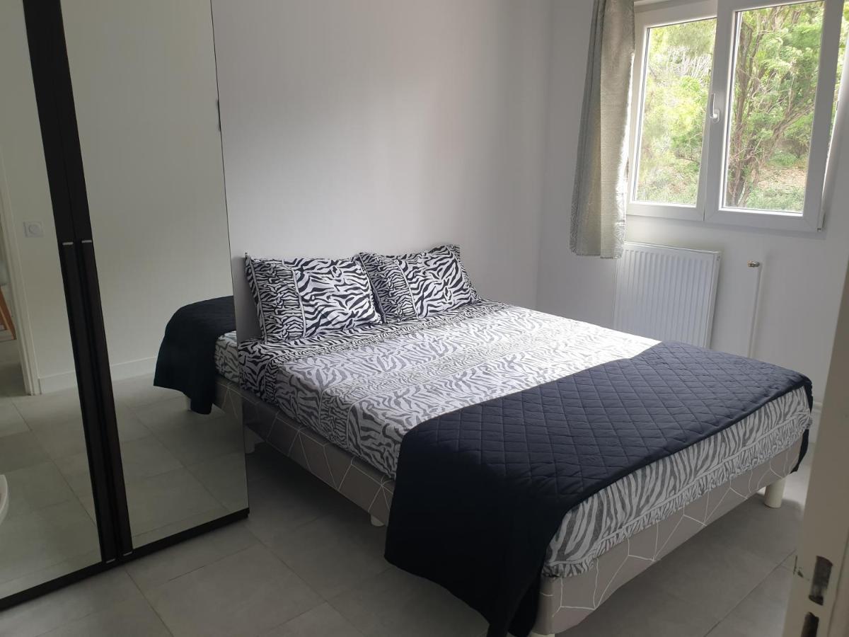 Renove 2023 Proche Aeroport 5min, Gare Sncf 2 Min, Tramway Au Pied De L'immeuble , Parking Possible, Renovated 2023 Near The Airport 5 Min, Train Station 2 Min, Tram Next To The Building 1 Min, Parking Possible Nice
