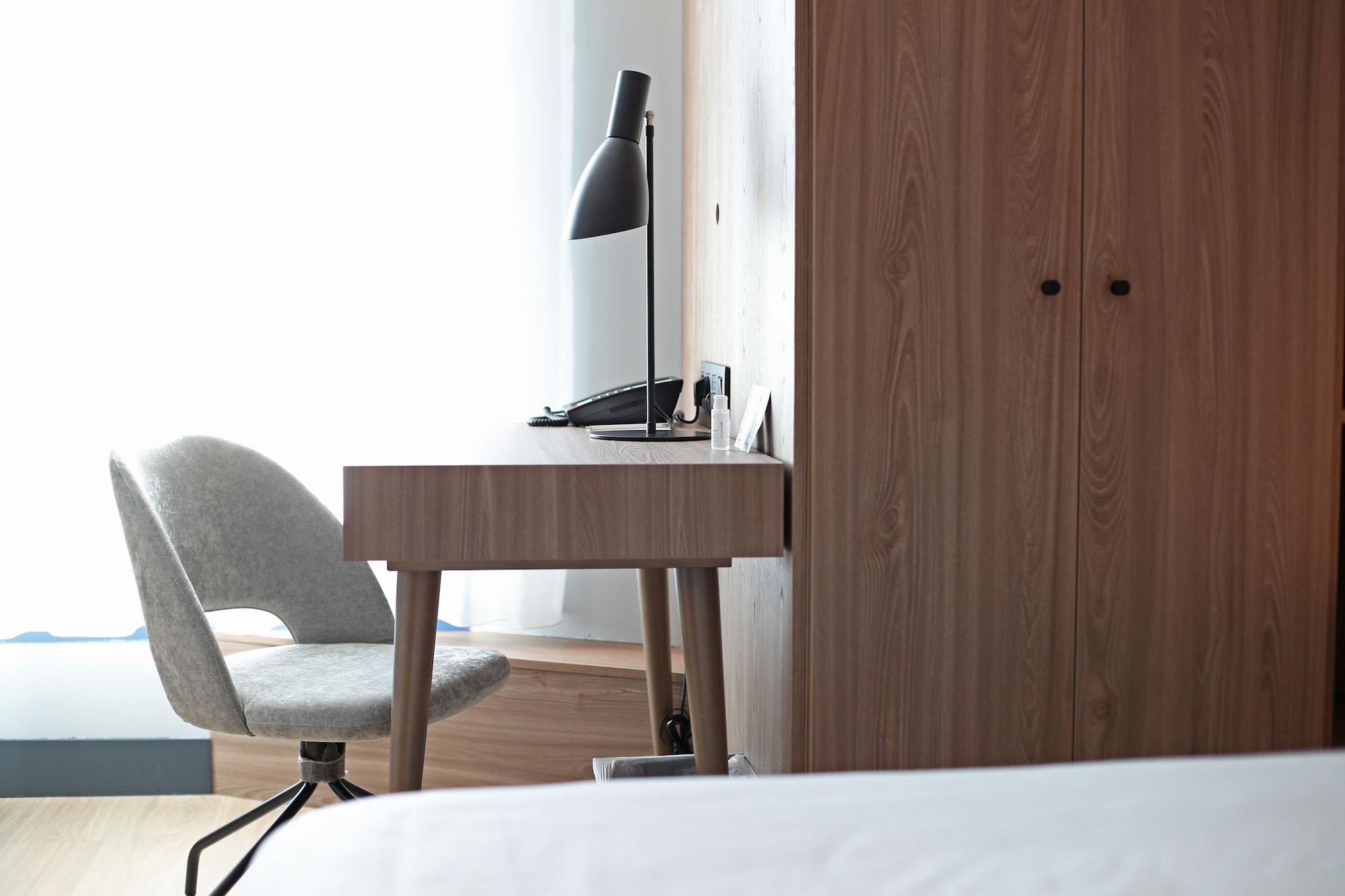 Radisson Airport 4* Nice