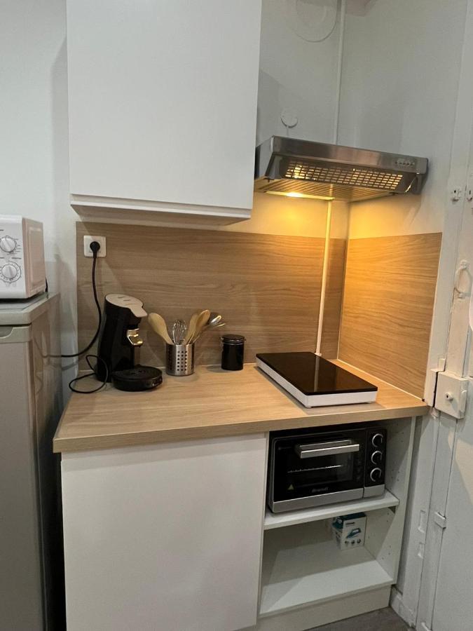 Hotel Studio Centre *