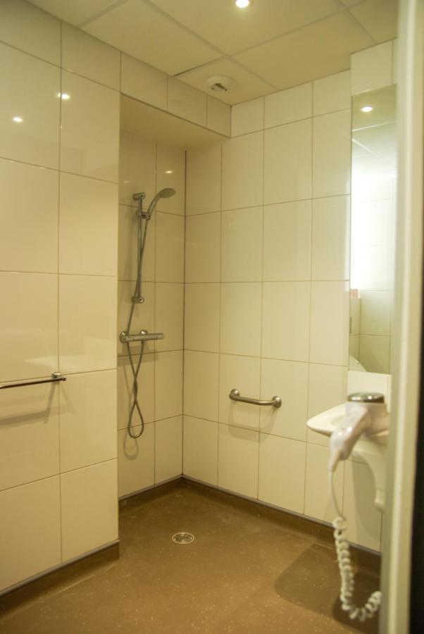 Le Noailles Hotel *
