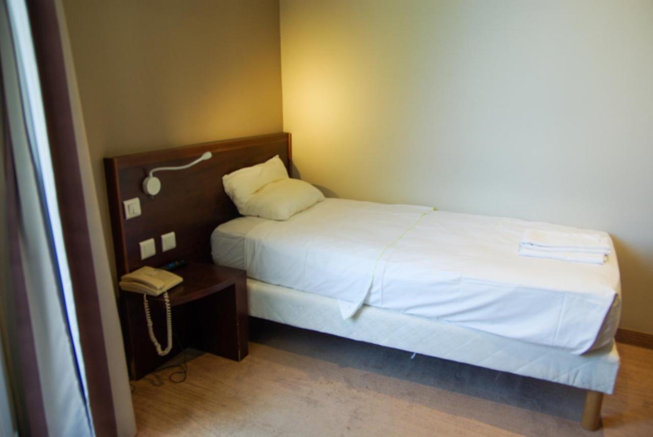 Le Noailles Hotel *