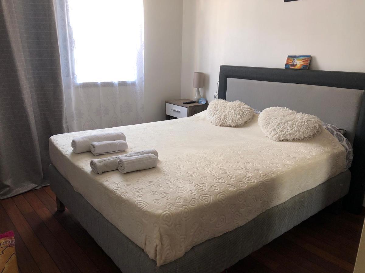 Privee Confortable A Louer Proche Et Centre De Homestay Nice