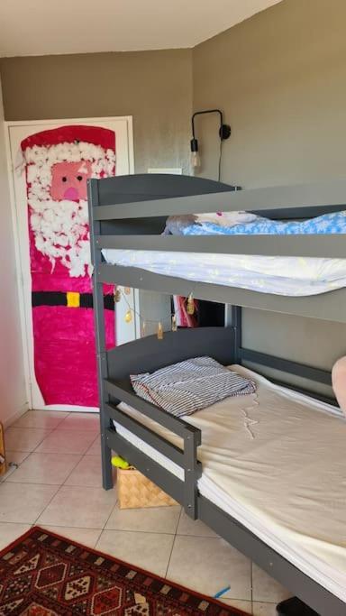 Vue Mer Sur Les Hauteurs De *