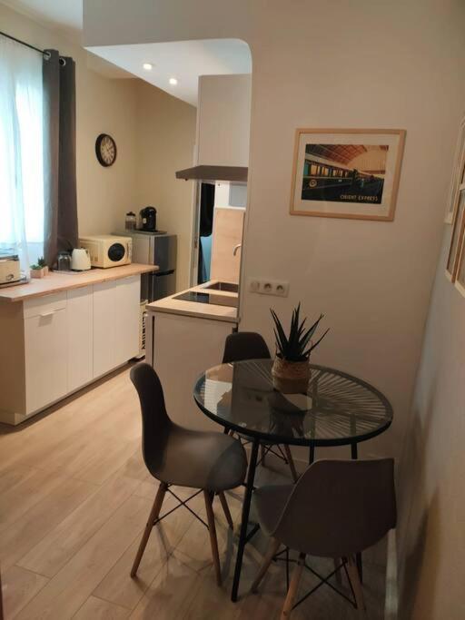 «l'orient Express» Joli 2 Pieces Fonctionnel Apartment