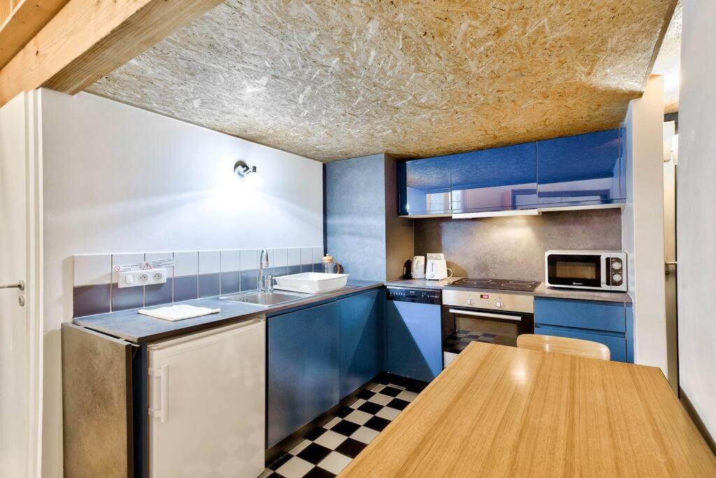 Apartment Studio Avec Mezzanine Au Coeur De La Vieille