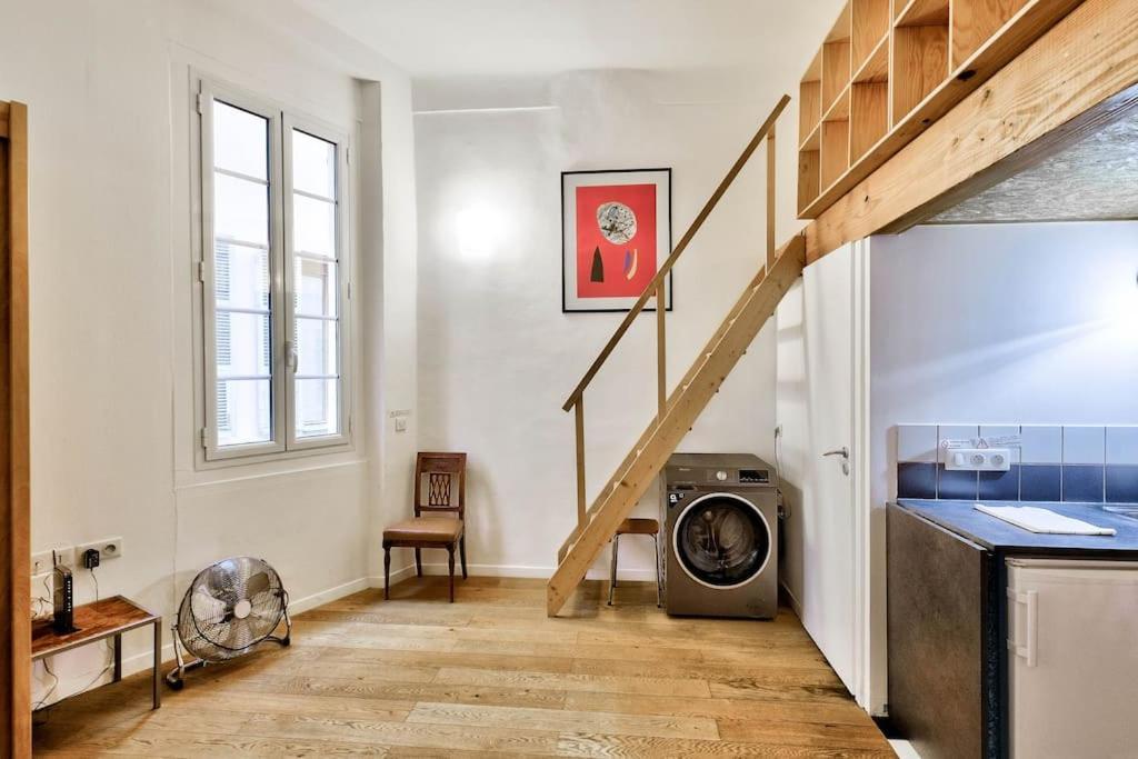 Studio Avec Mezzanine Au Coeur De La Vieille Apartment *