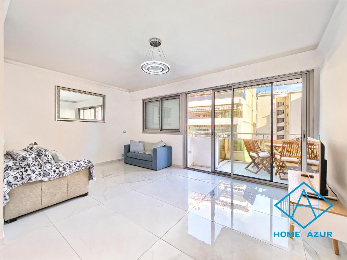 Royal Lux Spacious Seaside Pool *