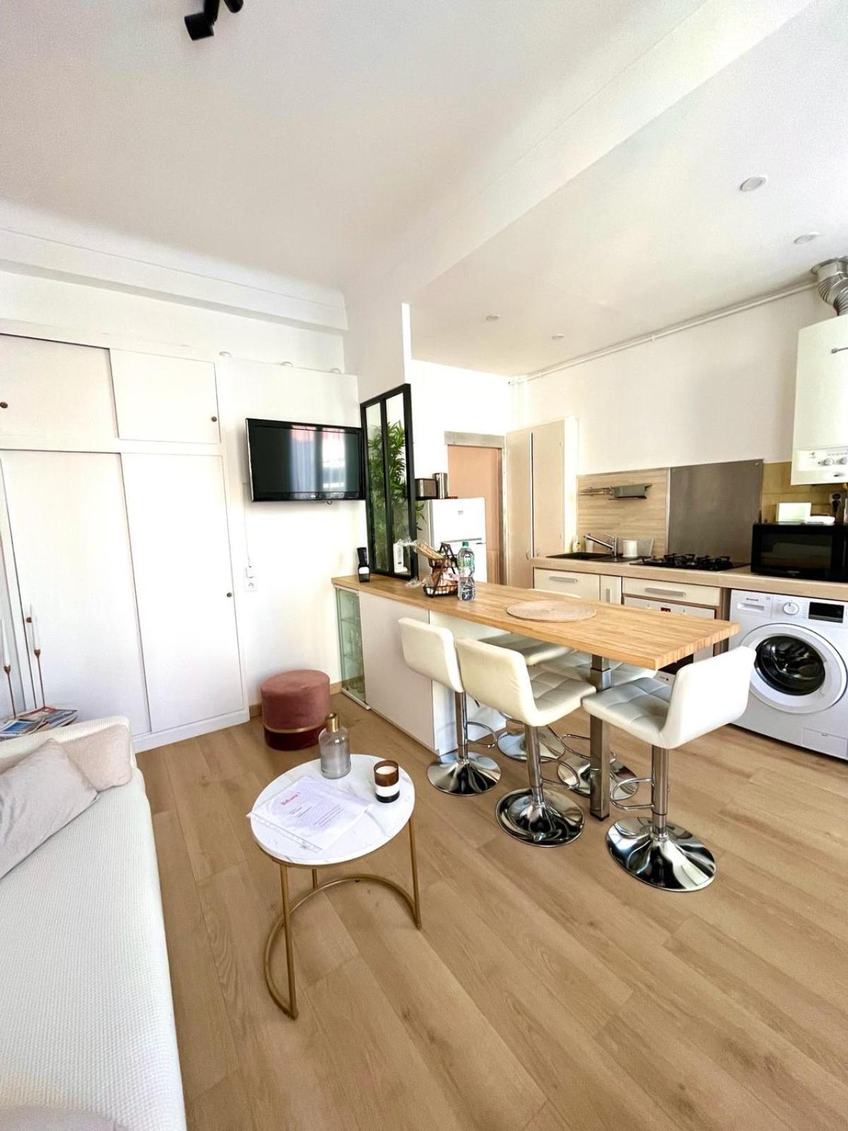 - T3 Renove De 50 M2 Classe 2 Etoiles * Nice