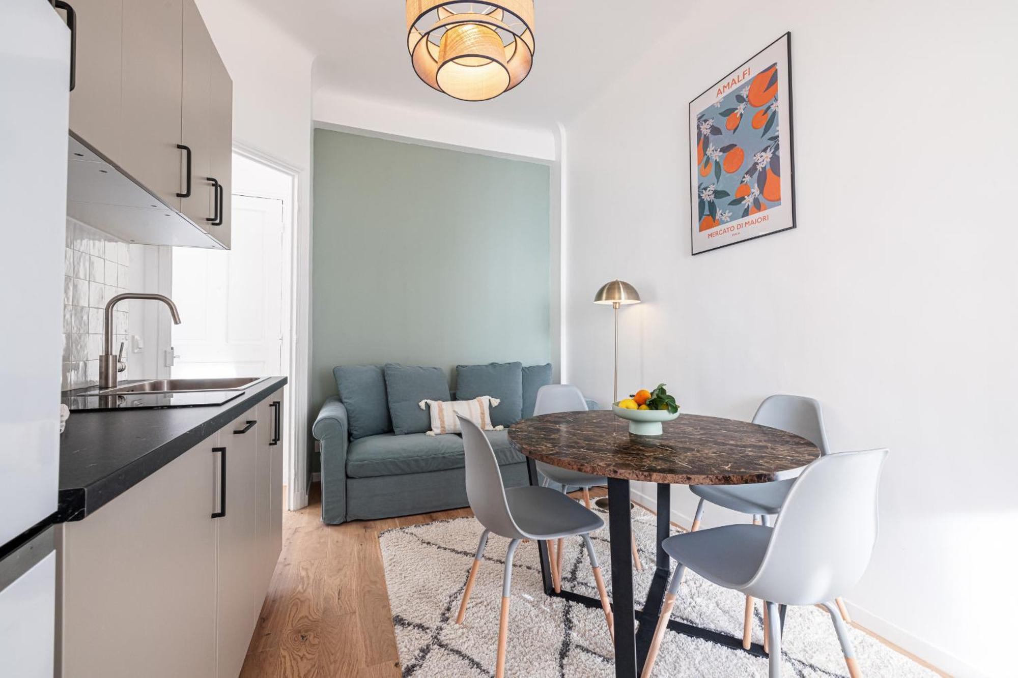 Lovely 2 Bdr Harbor Apartment Nice