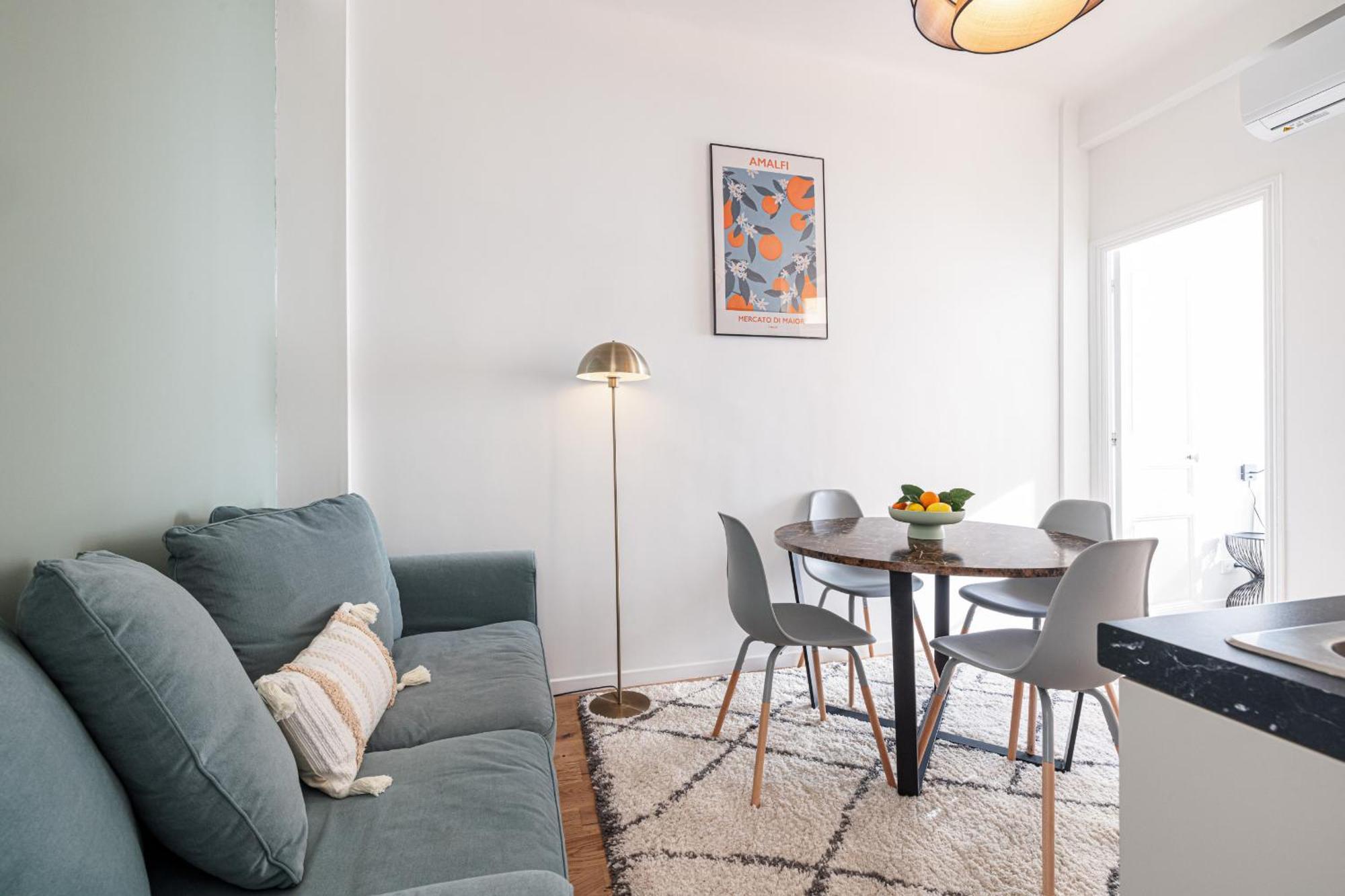 Lovely 2 Bdr Harbor Apartment *